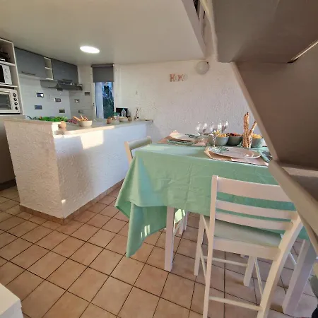 Studio 4 Personnes Marine Sant Ambroggio * リュミオ